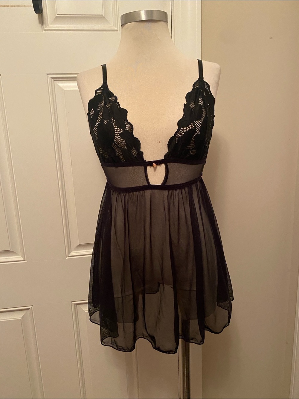 RACHEL Rachel Roy Black Lace & Sheer Babydoll Chemise